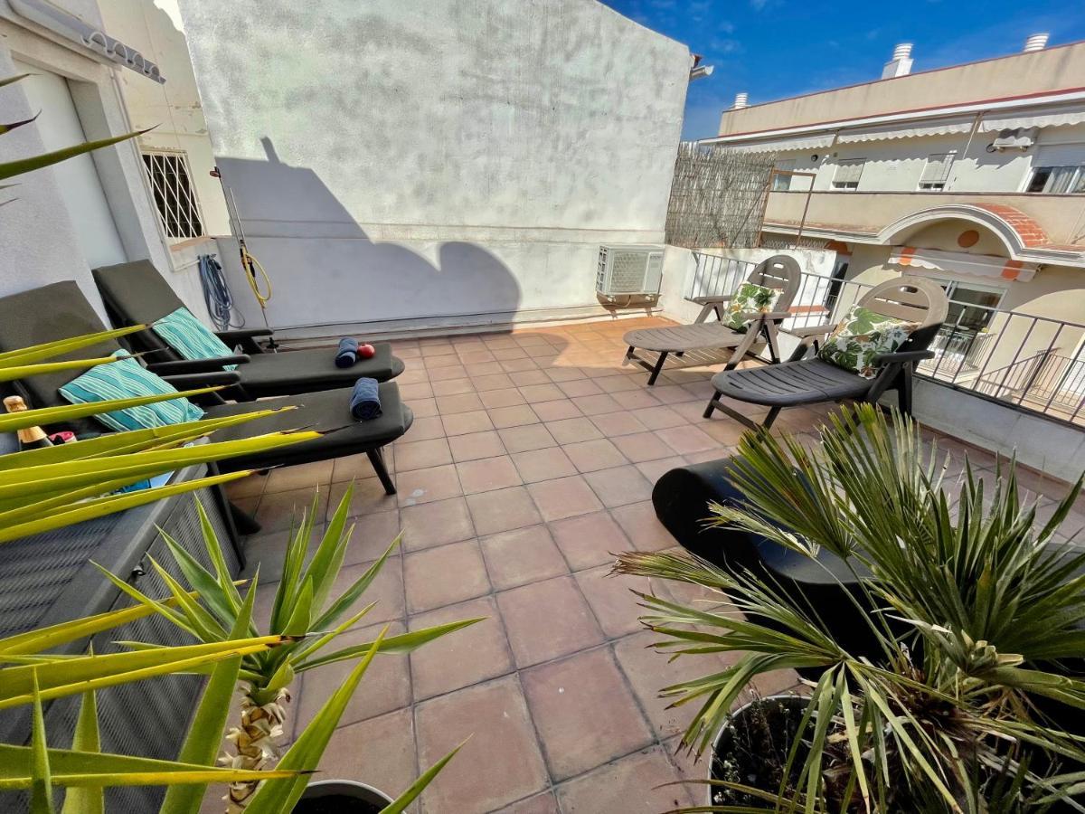 Sea Dreams With Amazing Terrace Apartment Sitges Bagian luar foto